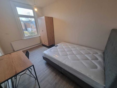 3 Bed Student Accommodation - Photo 2