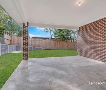 Near New Family Home in a Prime Location - Photo 4