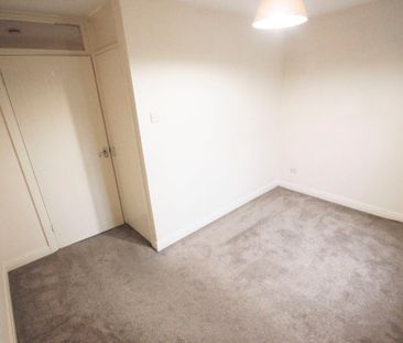 Dudbridge Meadow, Stroud, Gloucestershire, GL5 3NH - Photo 2