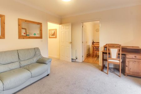 1 bedroom flat to rent - Photo 2