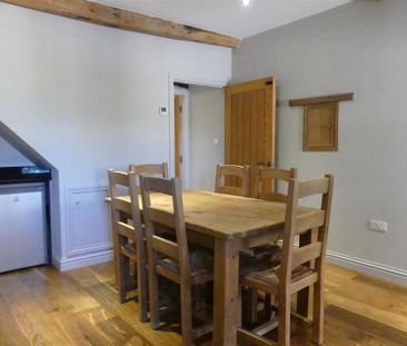 4 bedroom cottage to rent - Photo 2