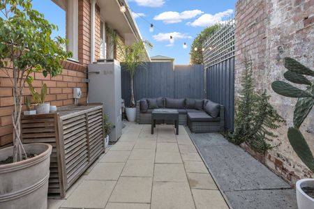 2/241 Gilbert Road, Preston VIC 3072 - Photo 4