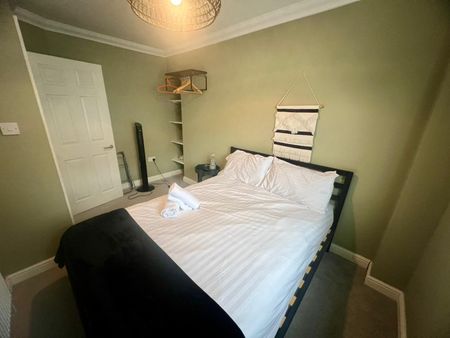 Cowbridge Road East, Cardiff - Photo 2