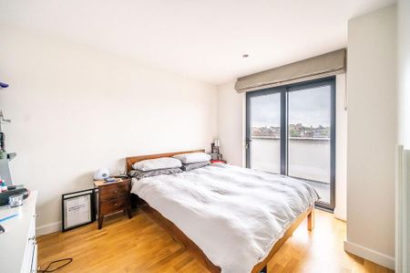 2 bedroom penthouse to rent - Photo 2