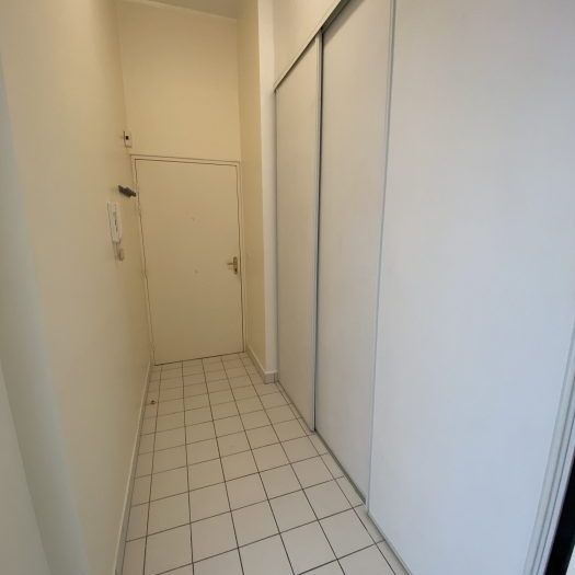 Studio Guyancourt 27 m² - Photo 1