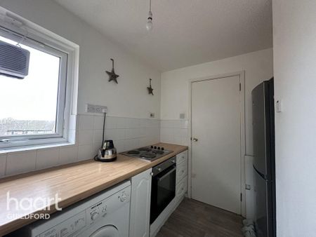 1 bedroom flat to rent - Photo 4