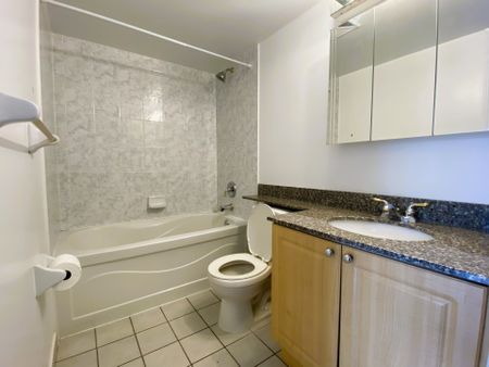 For Lease - 5 Michael Power Place Unit# 2203, Toronto, Ontario - Photo 4