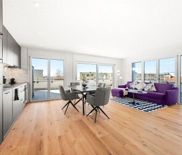 Beautiful furnished penthouse of 2.5 rooms with 65 m² terrace in Av... - Photo 2