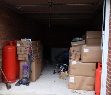 3 bedroom detached house to rent - Photo 2