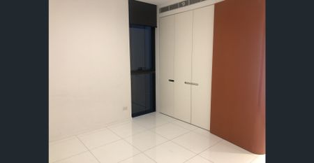 Level 7. MODERN ONE BEDROOM SUITE IN CENTRAL PARK - Photo 3