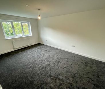 4 bedroom detached house to rent - Photo 1