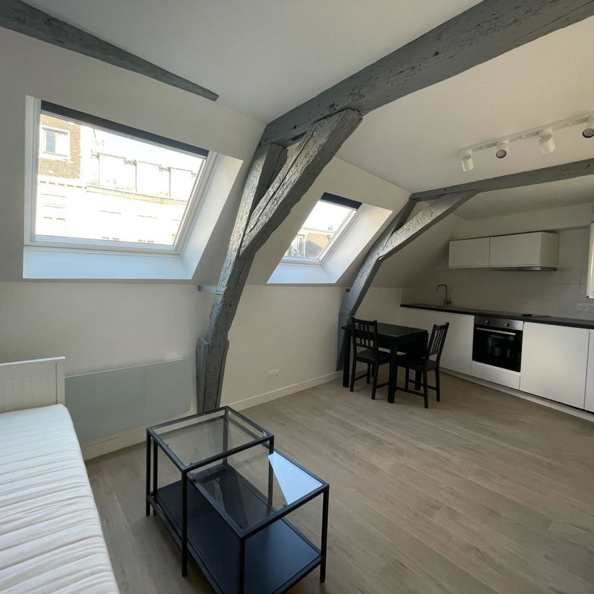 Location Appartement 1 pièce 16m² LILLE 59000 - Photo 2