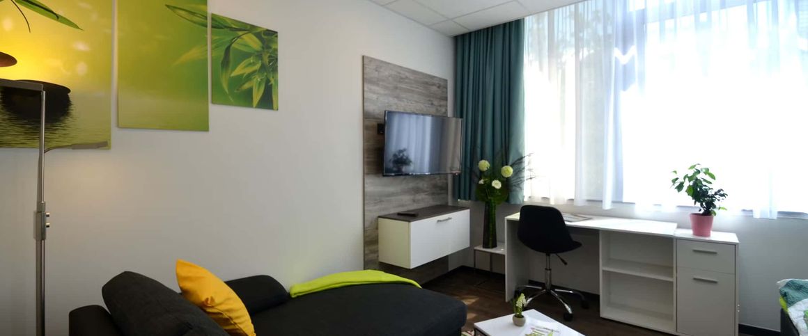 Studio for one in Kaiserstraße - Photo 1