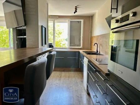 Appartement à louer 3 pièces 69.8m² - Photo 2