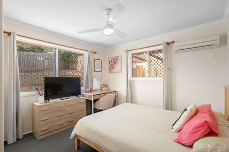 FAMILY LIVING IN A QUIET CUL-DE-SAC - Photo 5