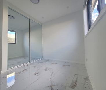 2 Bedrooms – NEW granny unit for lease with private access - Photo 2