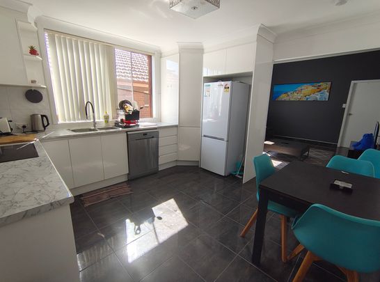 Eastlakes - Photo 1
