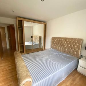 3 bedroom apartment to rent - Photo 2