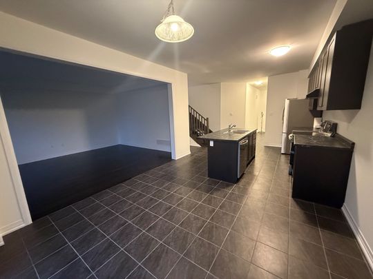 For Lease - 116 Velvet Way, Thorold, Ontario - Photo 1