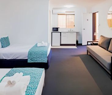 Brilliant studio in Redfern - Photo 6