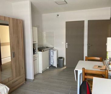 Location Appartement 1 pièce 18m² VALENCE 26000 - Photo 2