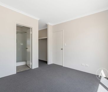MOVE-IN READY PERFECTION: PURE STYLE & SPACE ON VELVET VISTA - Photo 5