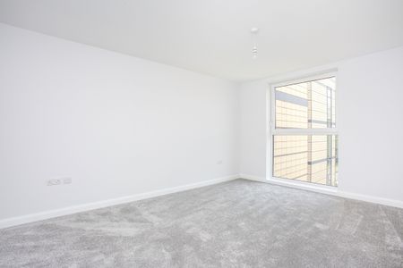 The Origin Apartments, 3 Summer Place, Bracknell, RG42 - Photo 2