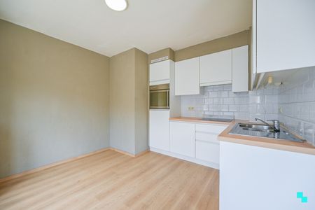 Tweeslaapkamerappartement nabij centrum Oostrozebeke - Photo 4