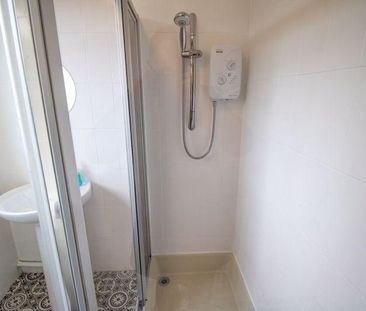 2 bedroom detached bungalow to rent - Photo 5