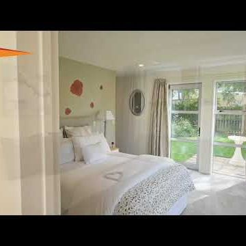 Executive sun drenched home in sort after Outram - Photo 1