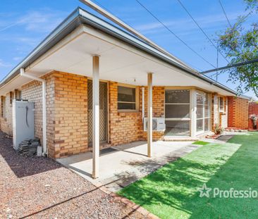 2/10 Bailey Street, Werribee VIC 3030 - Photo 4