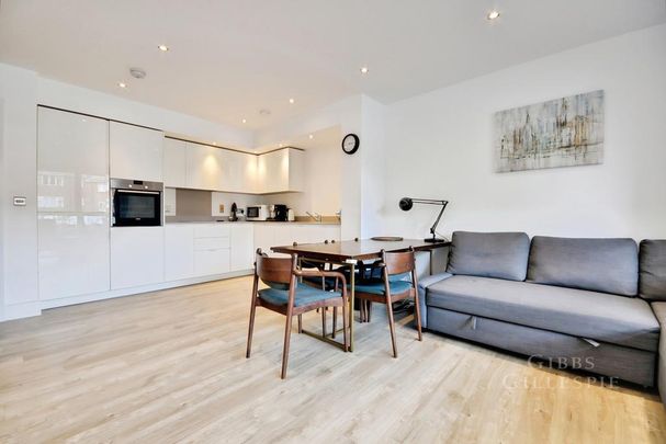 3 bedroom flat to rent - Photo 1