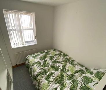 STUDENT LET 2025-26, 11a Garden Avenue, Portstewart, BT55 7AW - Photo 4