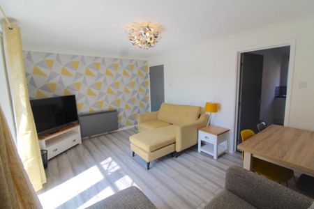 2 bedroom apartment to rent - Photo 4