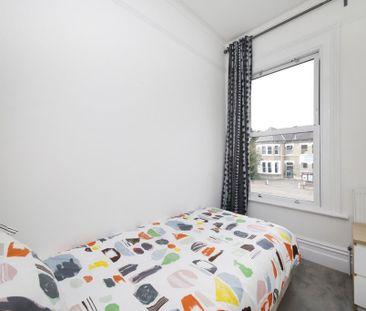 4 bedroom flat to rent - Photo 5