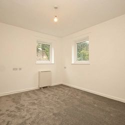 High Street, CT11 9YF, Ramsgate - Photo 2