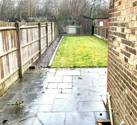 3 bedroom terraced house to rent - Photo 4