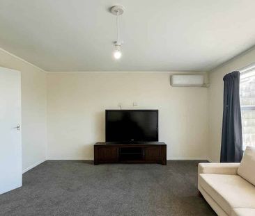 Elevated on Ewenson! - Photo 4