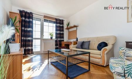 2i byt BA - Rača - Kadnárova, 56 m2 + 12 m2 loggia, 2 samostatné izby, SLNEČNÝ S PREKRÁSNYM VÝHĽADOM na JZ - jedinečný, praktický, v zeleni.. IHNEĎ - Photo 2