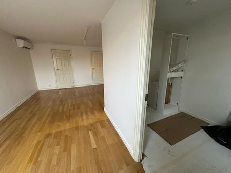 Vitpilsgränd, Hässelby - Foto 2
