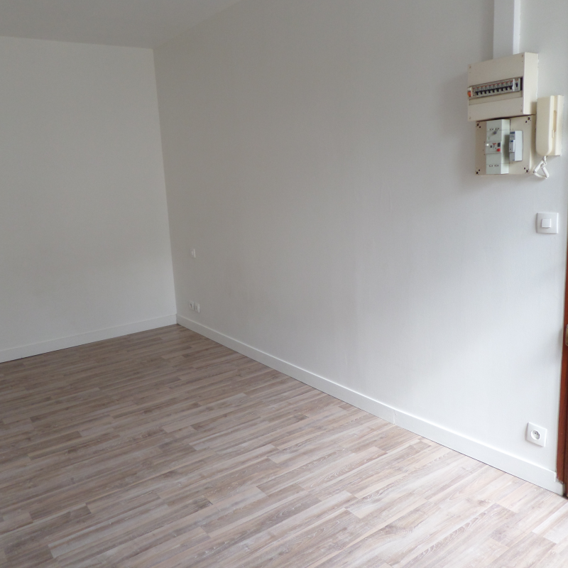 APPARTEMENT REIMS, studio avenue de Laon - Photo 1