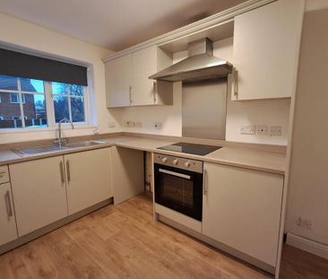 3 bedroom terraced house to rent - Photo 4