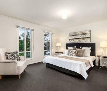 14 Quarry Road, MITCHAM - Photo 5
