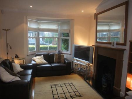 3 bedroom semi-detached house to rent - Photo 3