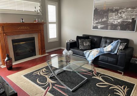 For Lease - 7386 Lantern Fly Hollow, Mississauga, Ontario - Photo 2