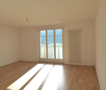 Charmante 3.5-Zimmerwohnung mit Balkon in Boll - Photo 3
