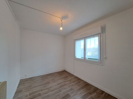 Location Appartement 4 pièces 73m² TROYES 10000 - Photo 3