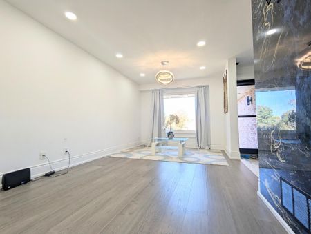 For Lease - 61 Mandrake Street Unit# Main, Ajax, Ontario - Photo 2