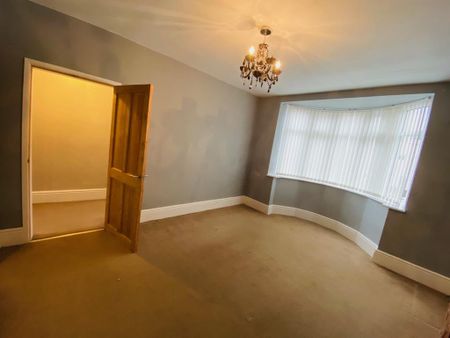 2 bedroom ground floor flat to rent - Photo 3