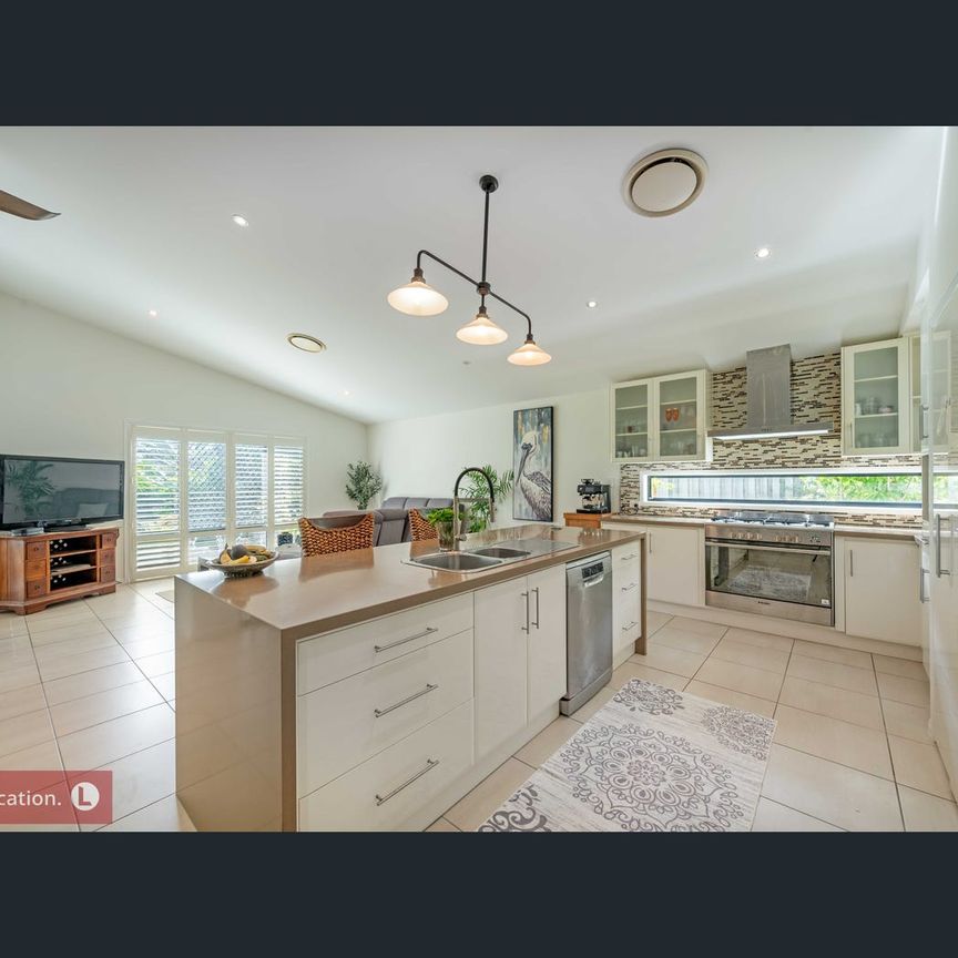 18 Breeze Drive, Bargara, Qld 4670 - Photo 1